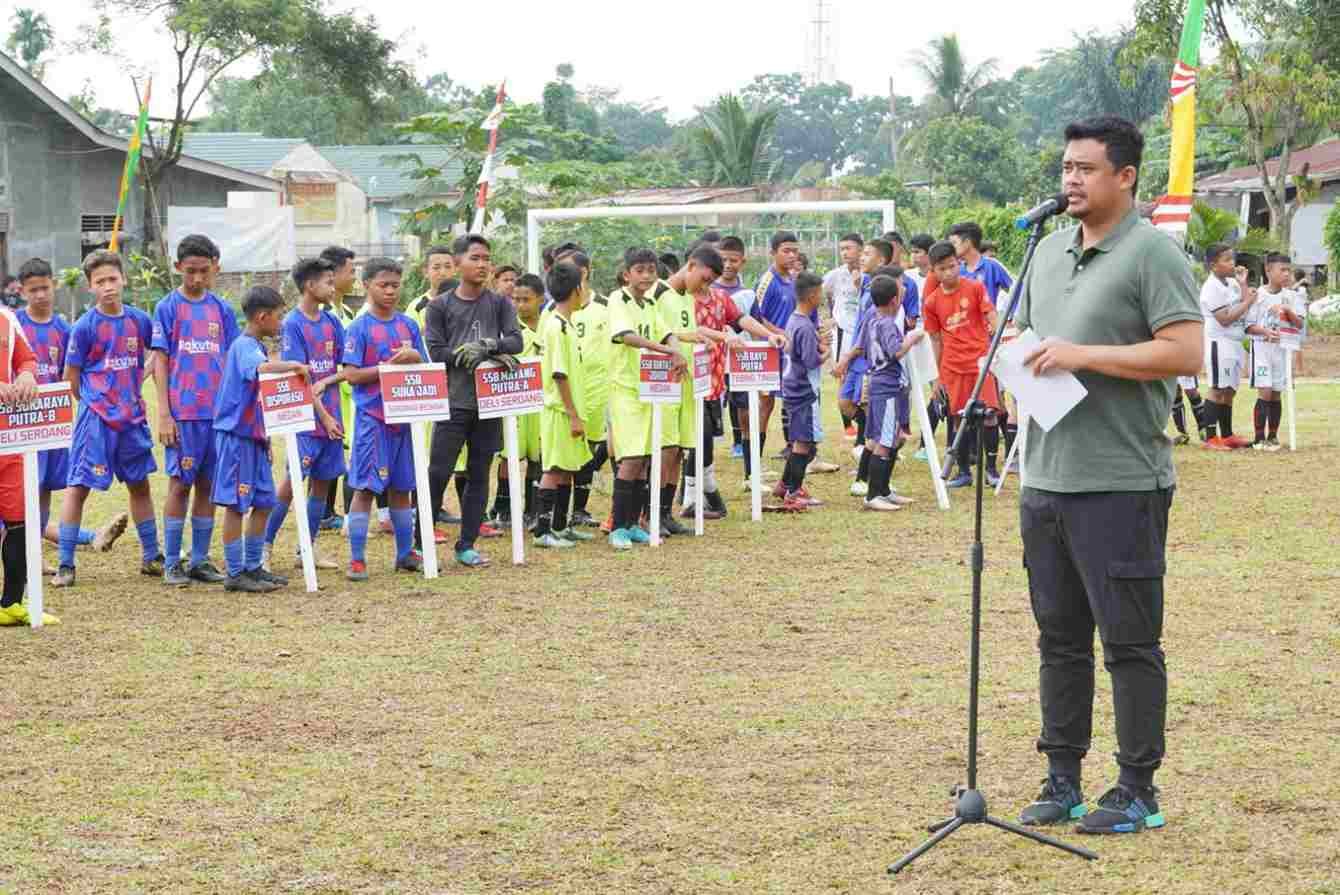 Buka Turnamen U 13 di Medan Tuntungan, Bobby Nasution Ajarkan Kejujuran dan Sportivitas