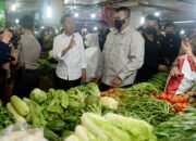 Edy Rahmayadi Dampingi Jokowi ke Pasar Petisah Medan, Bagikan BMK dan BLT