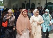 Ibu Plt. Ketua TP PKK Langkat Hj Endang Syah Afandin Hadiri Baksos Khitanan Masal Karang Taruna