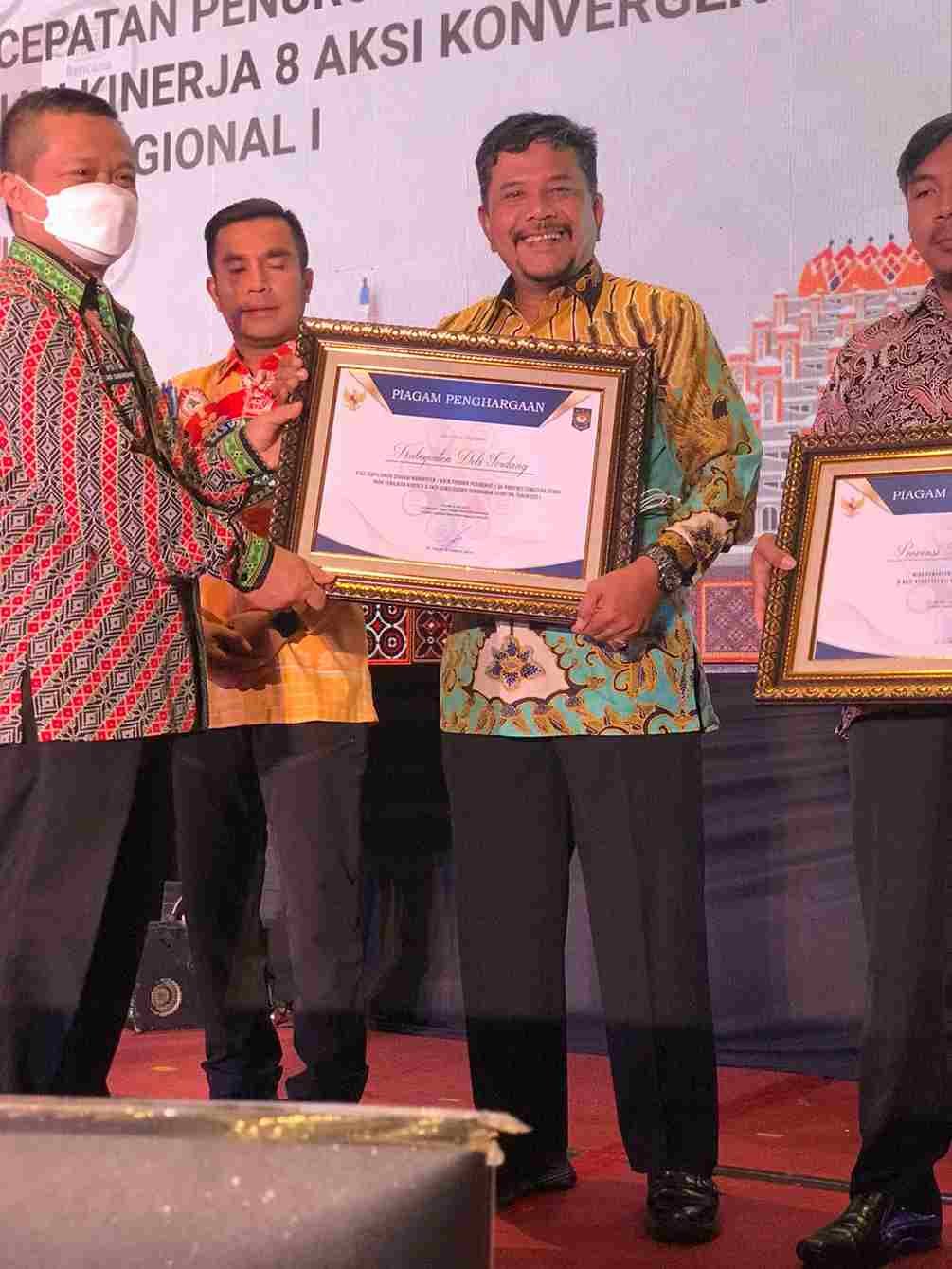 Pemkab Deli Serdang Terima Penghargaan Penilaian Kinerja Delapan Aksi Konvergensi Penurunan Stunting