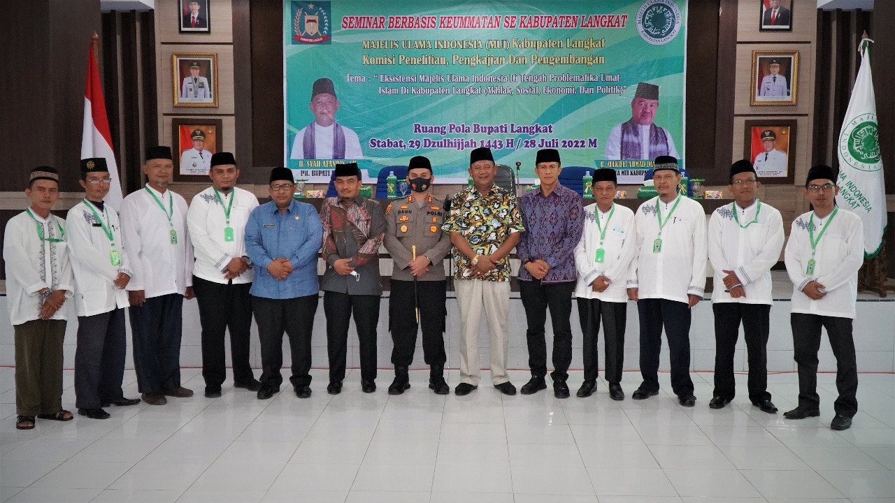Plt Bupati Buka Seminar Eksistensi MUI Langkat