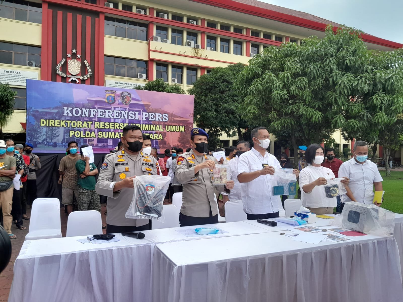 Polisi Gagalkan Penyelundupan Manusia dari 9 Provinsi