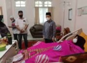 Anggota DPRD Medan Rajudin Sagala Jenguk Nadia Kusmara di RS Sufina Aziz