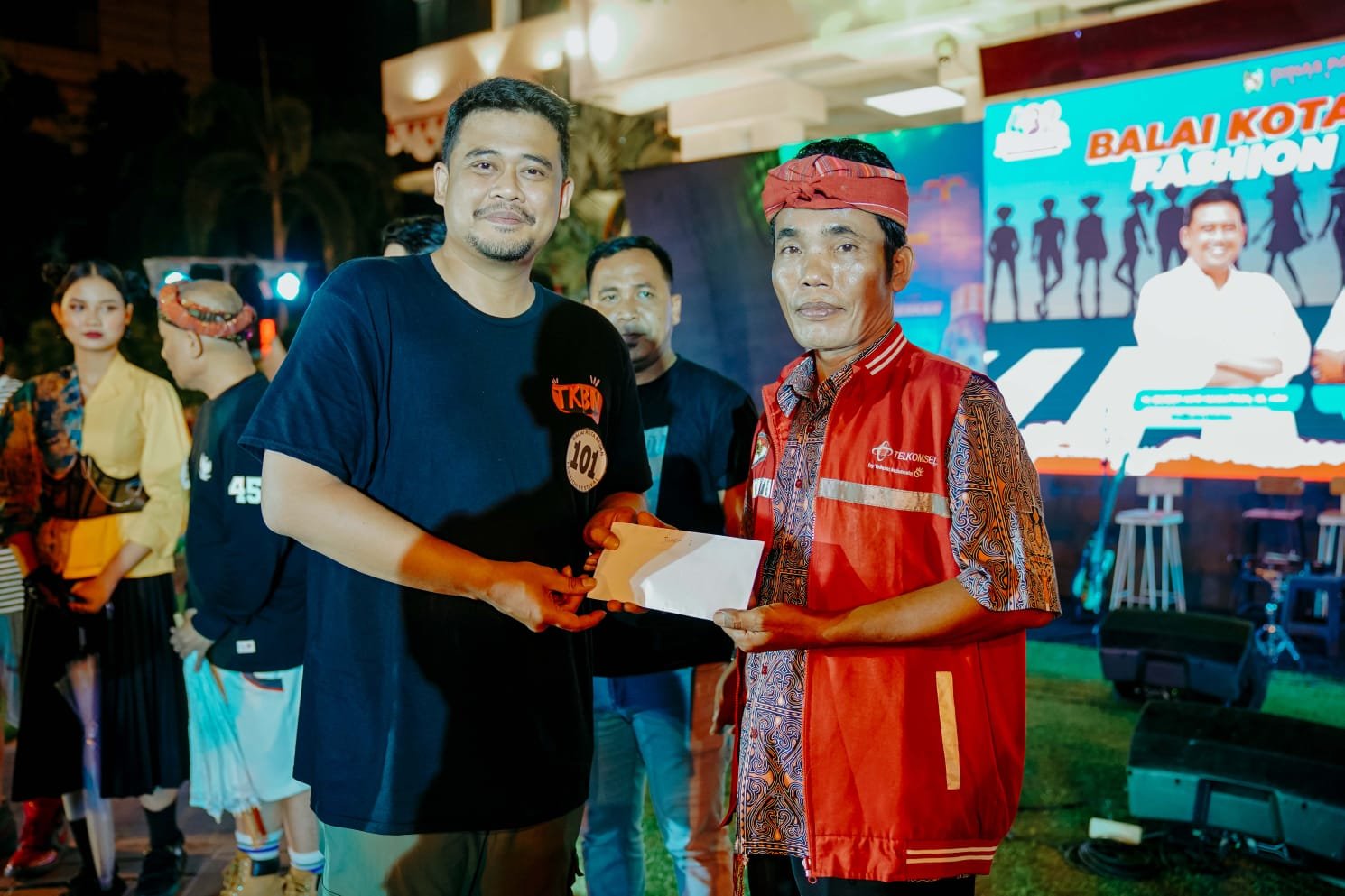 Di Bekraf & Balai Kota Medan Fashion Festival, Bobby Nasution Banggalah Jadi Anak Medan