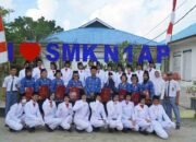 HUT ke-77 RI, 12 Guru SMKN I Air Putih Terima Kado Istimewa dari Presiden Jokowi&nbsp;