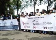 Pengungsi Somalia Demo di DPRD Sumut Minta Dikembalikan ke Negara Asal 