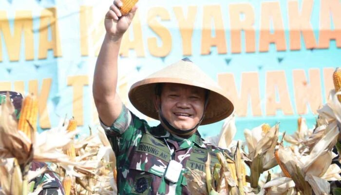 Jenderal Dudung Laksanakan Panen Raya dan Resmikan 100 Titik Sumber Air