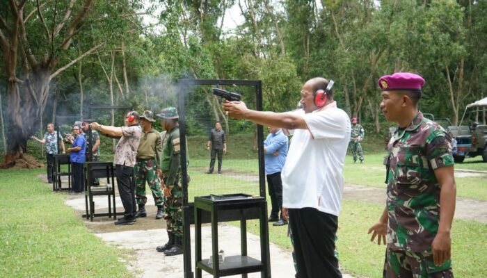 Plt Bupati Langkat Silahturahmi di Yon 8 Mar Harimau Putih: Jaga Selalu Kekompakan
