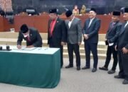 Dengan Catatan, DPRD dan Gubernur Tandatangani Keputusan Bersama terhadap RAPBD Sumut 2023 Rp13,971 T