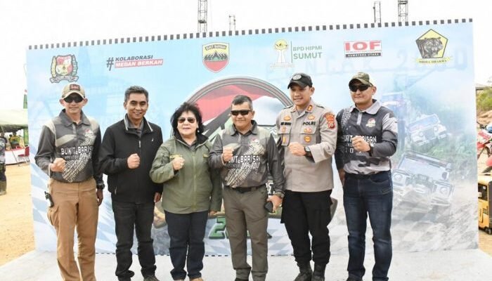 Pangdam I/BB Sambut Peserta Bukit Barisan Offroad Adventure 2022 di Garis Finish