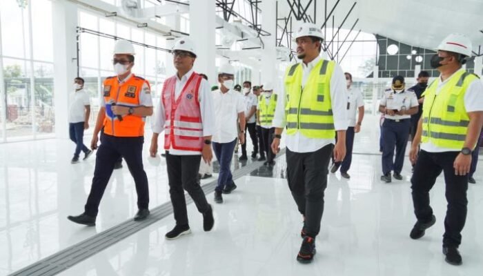 Wali Kota Medan Dampingi Menhub Tinjau Revitalisasi Terminal Amplas, Harap Akhir 2022 Beroperasi
