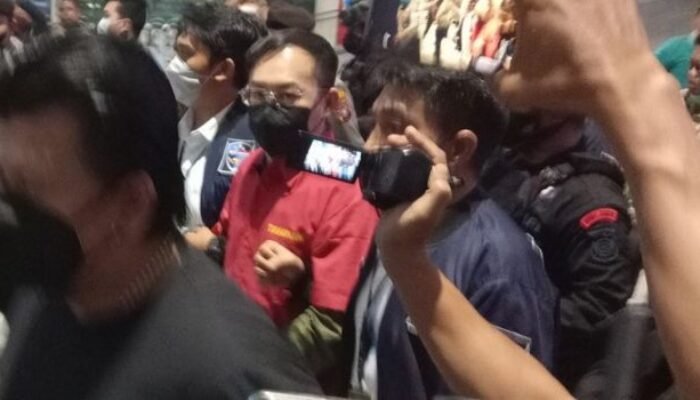Terungkap di Persidangan, Apin BK Empat Kali Transaksi Miliaran Rupiah di Bank
