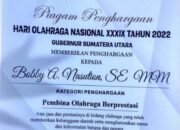 Bobby Nasution Terima Penghargaan Pembina Olahraga Berprestasi