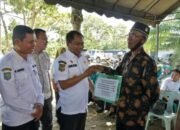 Bupati Sergai Serahkan Bantuan ke Kelompok Nelayan
