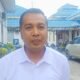 Ibnul Fandika saat memberikan keterangan kepada wartawan di halaman Kantor Bupati Batu Bara. (Poto : Sholeh Pelka)
