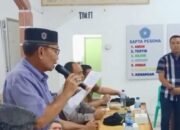 Instruksi Sekda Batu Bara, Panitia Pilkades Kuala Tanjung Siap Turunkan Baliho Cakades yang Curi Start