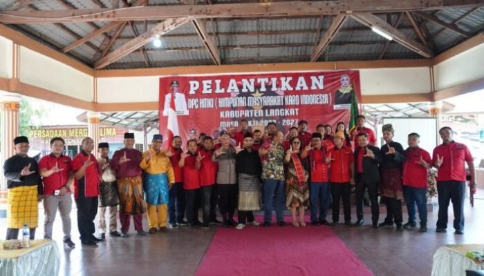 Plt Bupati Hadiri Pelantikan HMKI Langkat
