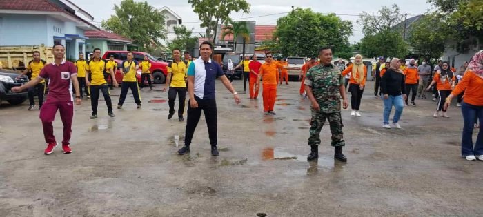 3 Pilar Kecamatan saat senam bersama, Jum' at (25/11/2022). (Foto : Suherman).