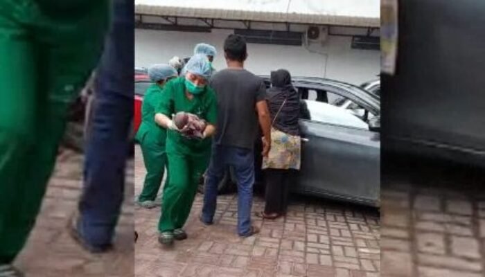 Bayi Prematur Lahir Dalam Mobil di Parkiran Rumah Sakit