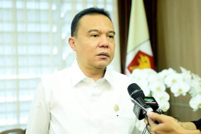 Wakil Ketua DPR RI Sufmi Dasco Ahmad saat wawancara, Jum'at (18/11/2022). (Foto : Ist).