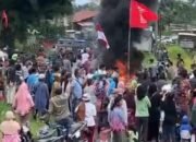 Jalur Medan-Berastagi Macet Total Akibat Warga Sibolangit Unjuk Rasa Blokade Jalan
