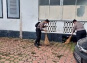 Wakasat Samapta Polrestabes Medan Pimpin Bersihkan Masjid Ashfiyah