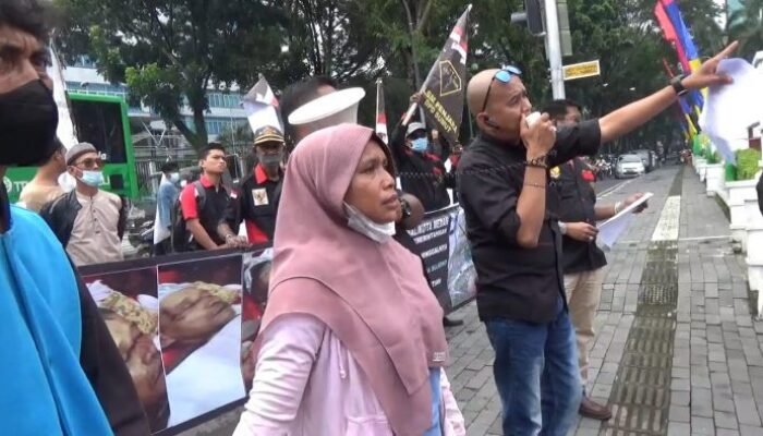 Insiden Warga Tewas Tertimpa Lampu Jalan, Mulya Koto Minta Kadis Kebersihan dan Pertamanan Dicopot