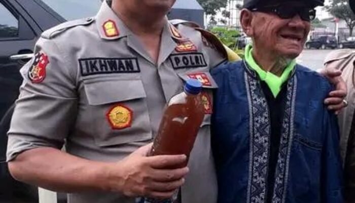 Di Hari Pahlawan, Ikhwan Lubis Temui Kek Sipon Mantan Pejuang Berusia 103 Tahun
