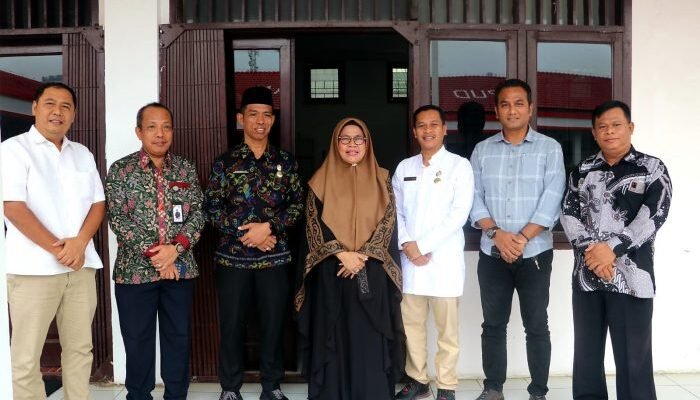 Bunda Indah Tausiyah di PUD Pasar Medan, Ingatkan Keutamaan Akhlak dan Menjaga Amanah