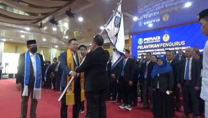 Azwir Resmi Dilantik Pimpin DPC PERADI Medan Periode 2022-2027