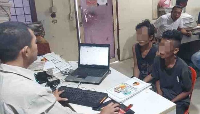 Polsek Percut Sei Tuan Amankan Dua Pencuri Babak Belur Dihajar Warga