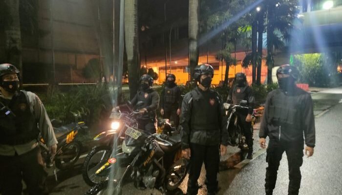 Personil Polrestabes Medan dan Poldasu Gelar Patroli Dini Hari