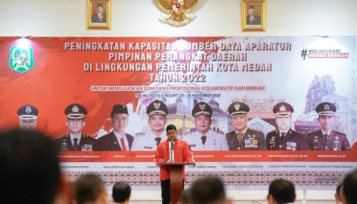 Bobby Nasution Ingatkan Pimpinan OPD & Camat Harus Berani Memaafkan-Minta Maaf