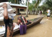 Dilanda Banjir, Warga Pedalaman Aceh Timur Terisolasi