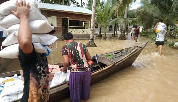 Dilanda Banjir, Warga Pedalaman Aceh Timur Terisolasi