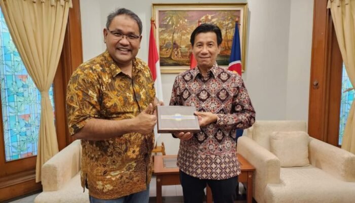 Cerutu Lokal El Este Independiente Siap Bersaing di Pasar Vietnam