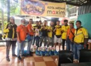 Ketua Pewarta Berbagi Sembako ke Pengemudi Ojol di Jumat Barokah