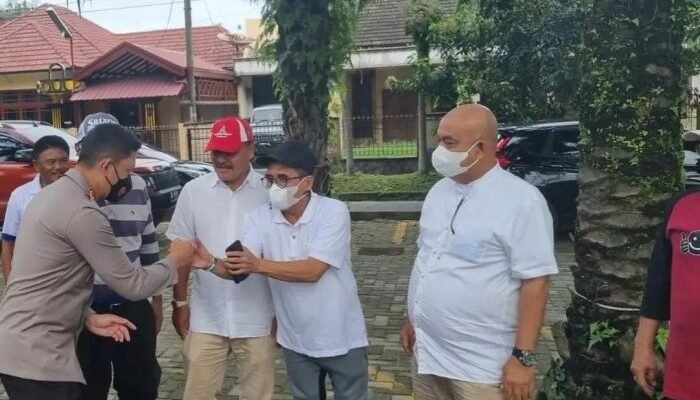 Kapolrestabes Medan Bagikan Nomor Handphone kepada Warga Demi Tingkatkan Pelayanan