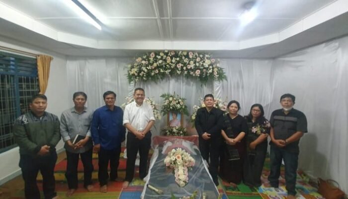 Ibunda Ephorus GKPS Wafat, Parlindungan Purba Sampaikan Duka Cita