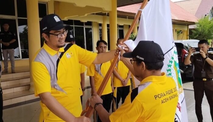 Pj Bupati Aceh Singkil Lepas 235 Kontingen Pora XIV Pidie