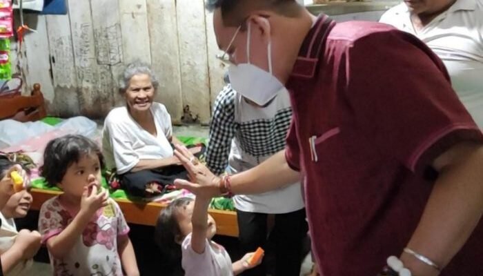 Kunjungi Tiga Bayi Stunting, Wong Chun Sen Senang Melihat Banyak Perubahannya
