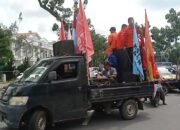 Polisi Kawal Aksi Karnaval Partai Buruh di Kantor Gubsu