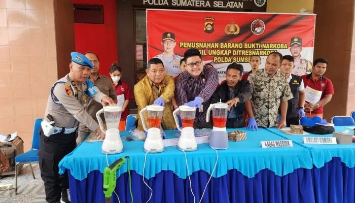 Ditresnarkoba Polda Sumsel Musnahkan 6.875 Butir Yaba dan 1.048 Gram Sabu