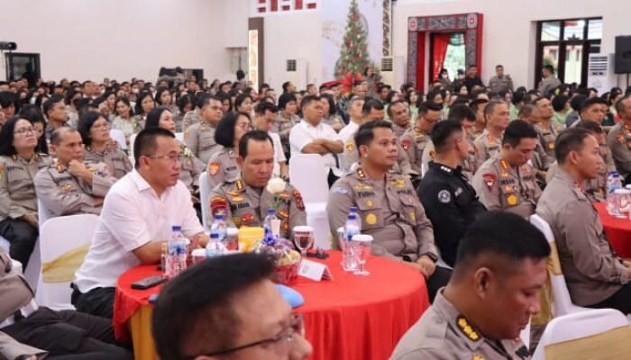 Wakapolrestabes Medan Hadiri Natal Oikumene di Brimob Polda Sumut 
