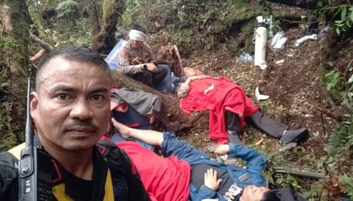 Dirawat Dokter di Lokasi Heli Jatuh, Kapolda Jambi jadi Korban Terparah