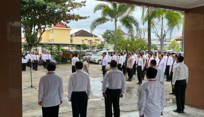 Berprestasi Selama 2022, Dir Narkoba Polda Sumsel Berikan Penghargaan