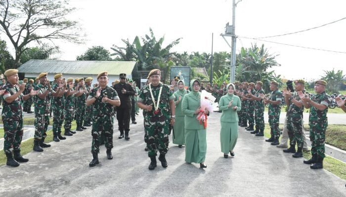 Danpussenarhanud Kunjungi Resimen Arhanud-2/SSM di Tuntungan