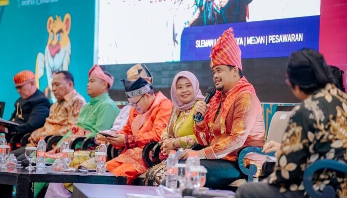 Rangkaian Peringatan HPN, Bobby Nasution Ikuti Dialog Kebudayaan dan Paparkan Inovasi Digitalisasi Sandang