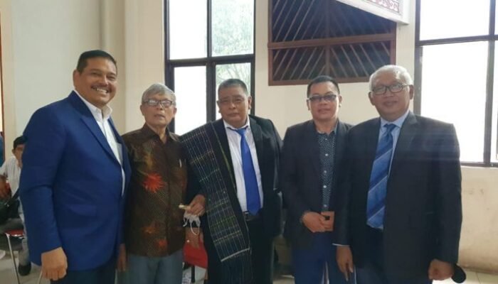 Lolos Verifikasi Administrasi Calon DPD, Pdt Edison Munthe Support Parlindungan Purba 