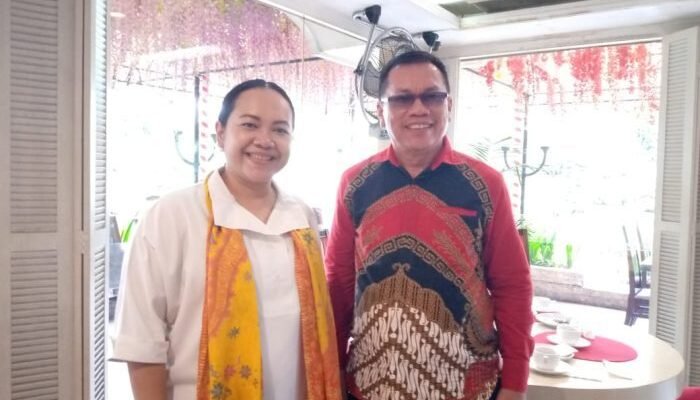 Fitri Krisnawati, Boru Panggoaran Akbar Tanjung Ramaikan Bursa Caleg DPR RI